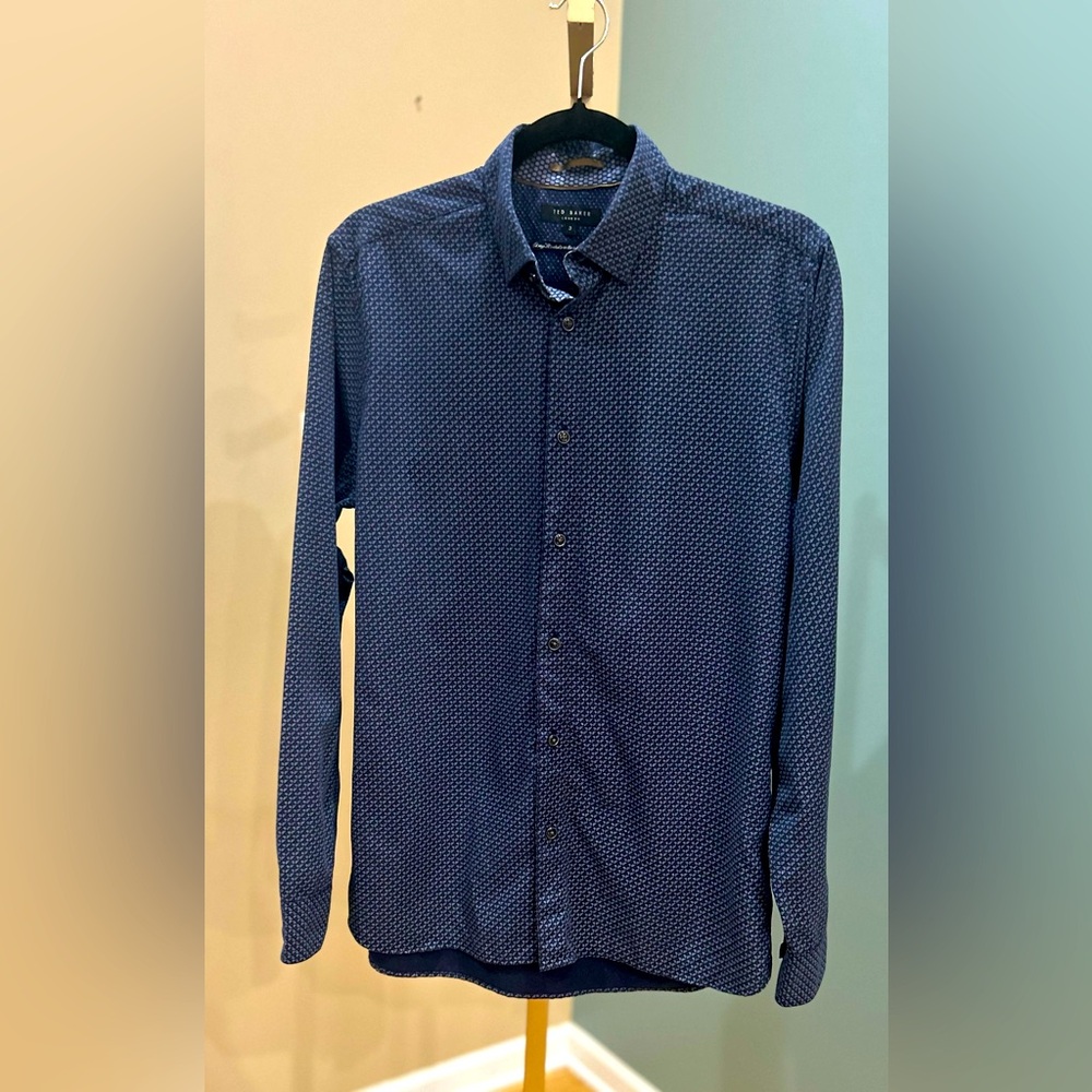 Ted Baker Men's Navy Patterned Shirt Size 3 (Medium)